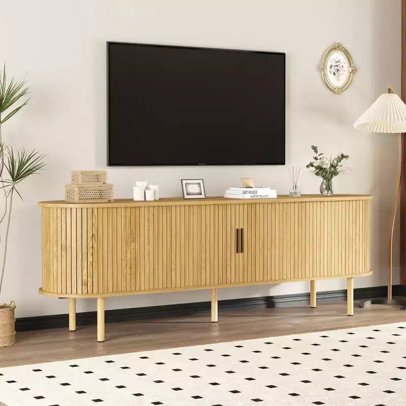 Meuble TV moderne pour téléviseurs jusqu'à 80 pouces, meuble TV nervuré de 70 pouces avec rangement et porte coulissante, table console TV, buffet