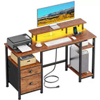 Bureau d'ordinateur réversible de 51 pouces marron avec classeur, support d'écran, étagères de rangement, prises de courant, table de travail/étude de jeu LED