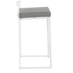 Tabourets de bar contemporains Fuji 26", hauteur comptoir, blanc/gris, rembourrés, structure métallique, empilables