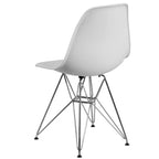 Chaise de salle à manger en plastique avec base chromée