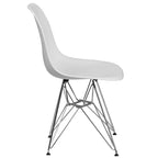 Chaise de salle à manger en plastique avec base chromée