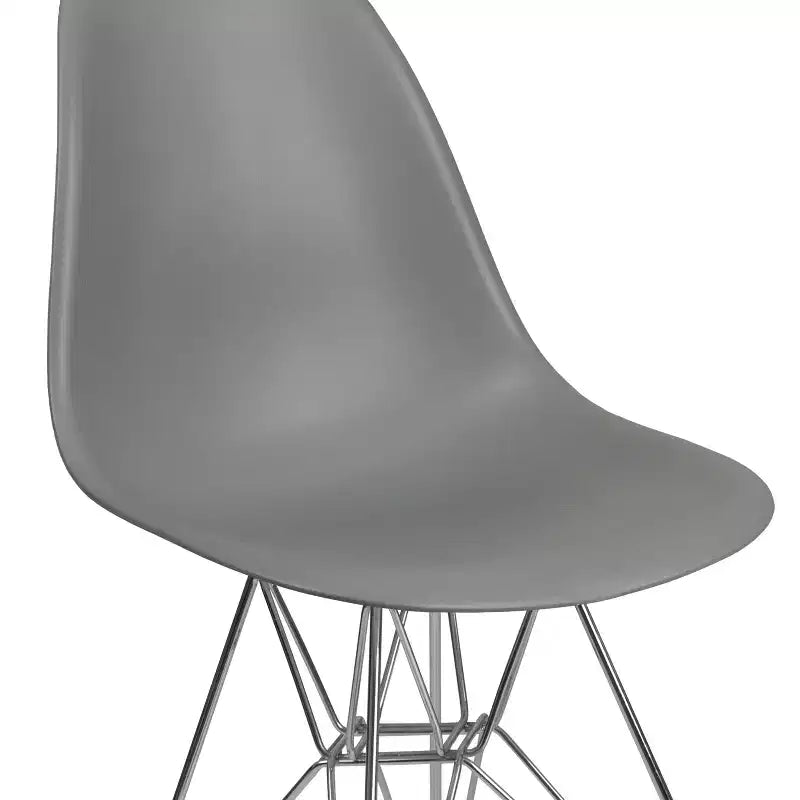 Chaise de salle à manger en plastique avec base chromée
