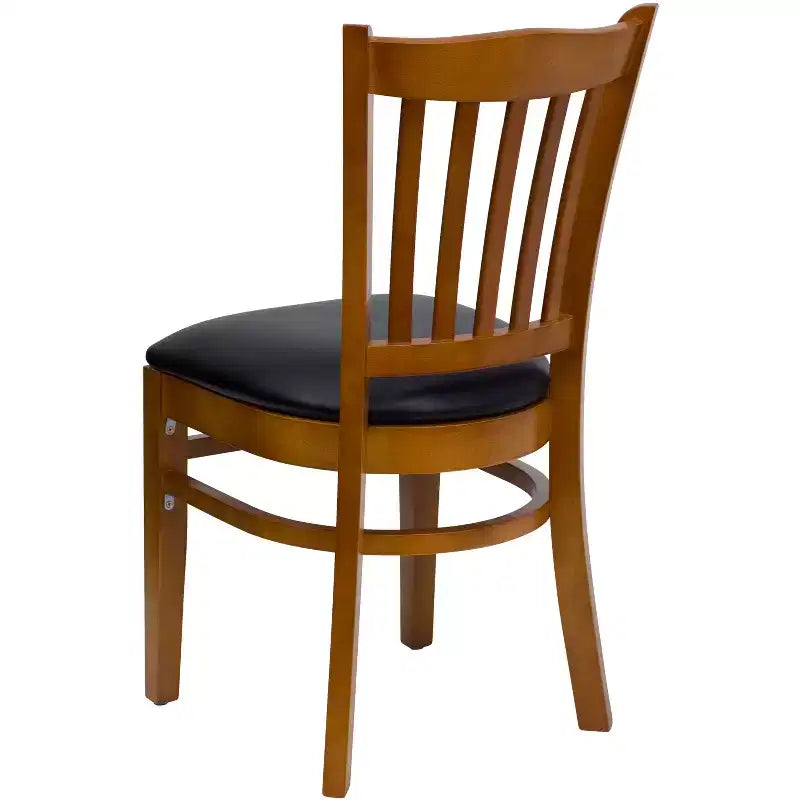 Chaise de restaurant en bois à dossier à lattes verticales